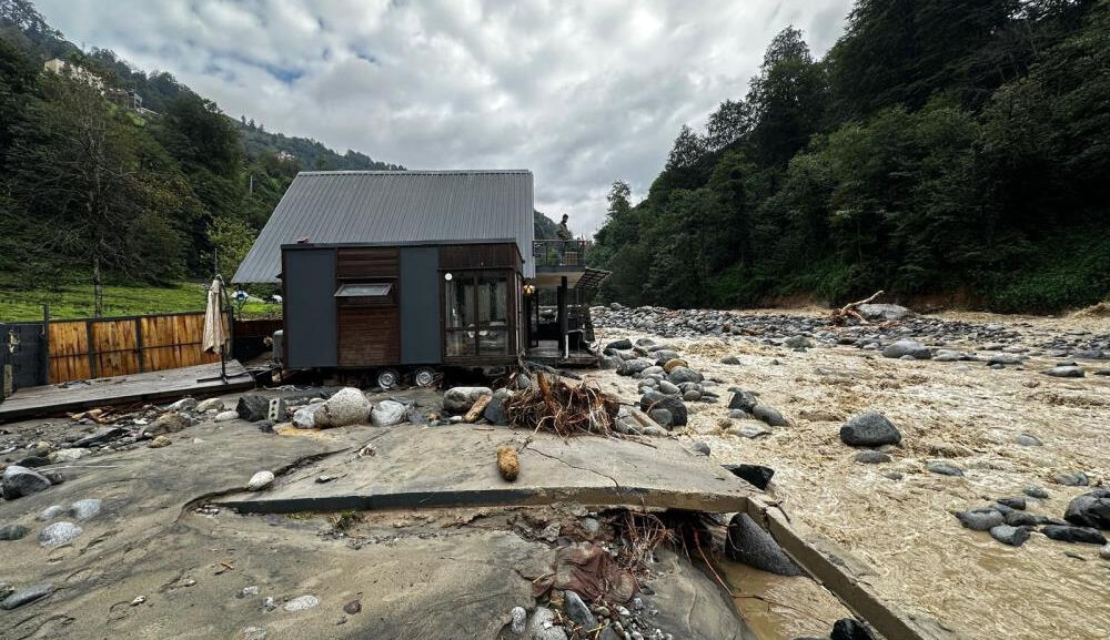 Bakan Uraloğlu açıkladı... Sel felaketinin vurduğu Rize'ye acil yardım ödeneği Bakan Uraloğlu açıkladı... Sel felaketinin vurduğu Rize'ye acil yardım ödeneği - 4. Resim