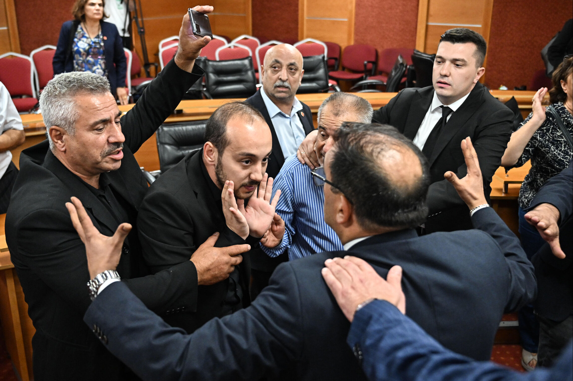 Başkanvekili seçiminde meclis karıştı! AK Parti, Bayrampaşa seçim sonucuna itiraz edecek Başkanvekili seçiminde meclis karıştı! AK Parti - 4. Resim