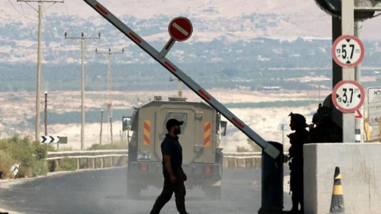 Batı Şeria’da sınır kaosu: Ürdün açtı, İsrail kapattı Batı Şeria’da sınır kaosu: Ürdün açtı, İsrail kapattı