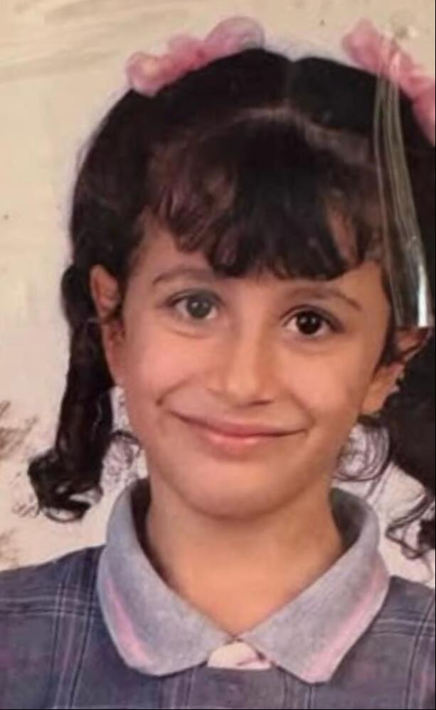 Bu acının tarifi yok! Sokakta oynarken üzerine koltuk düşen Ebrar son yolculuğuna uğurlandı Bu acının tarihi yok! Asansörden düşen koltuğun altında can veren tokızprağa verildi - 4. Resim