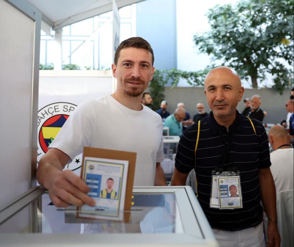 CANLI | Fenerbahçe başkanını seçiyor! Ali Koç ve Sadettin Saran karşı karşıya - 1. Resim