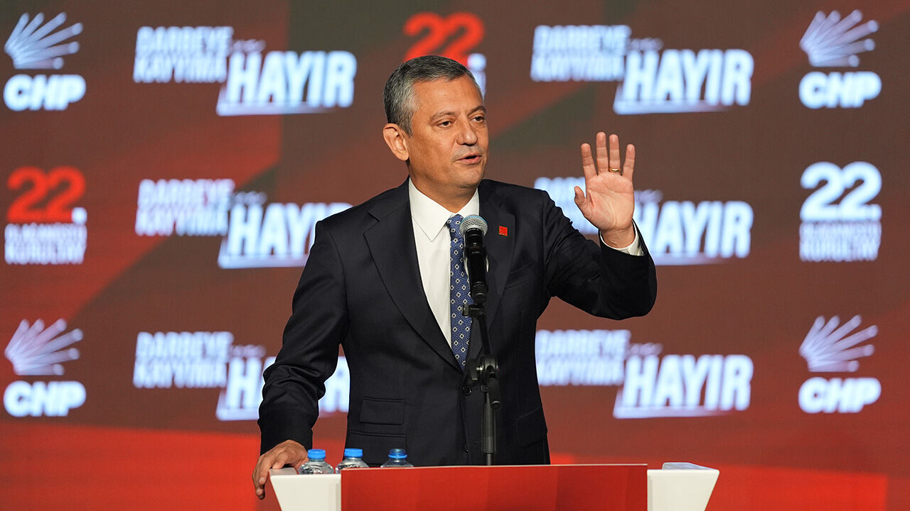 CHP'de kritik gün! 5 ay içinde ikinci olağanüstü kurultay - 2. Resim