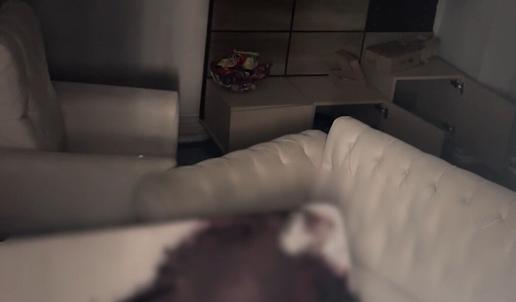 Fatih'te yabancı uyruklu kadın boğazı kesilmiş halde bulundu! Fatih'te yabancı uyruklu kadın boğazı kesilmiş halde bulundu! - 1. Resim