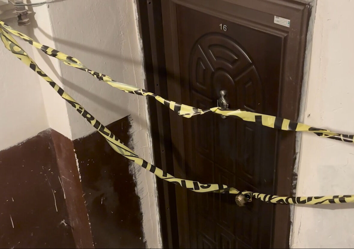 Fatih'te yabancı uyruklu kadın boğazı kesilmiş halde bulundu! Fatih'te yabancı uyruklu kadın boğazı kesilmiş halde bulundu! - 2. Resim