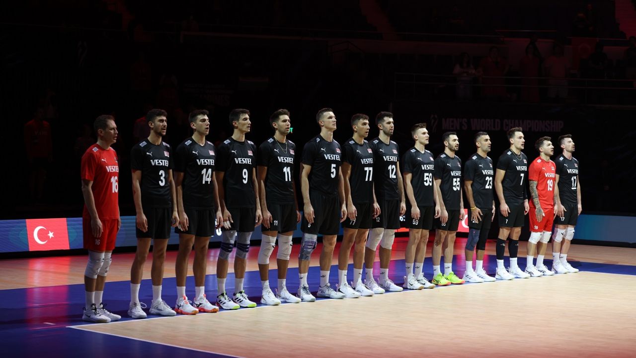 Filenin Efeleri çeyrek final maçı ne zaman, hangi kanalda? Türkiye - Polonya voleybol maçı için geri sayım başladı!