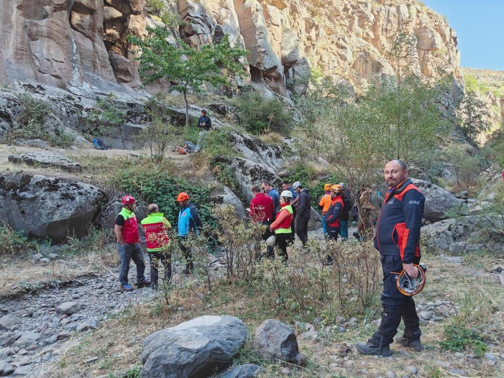 Kayseri'de acı olay! Bir grup dağcının tırmanışı arkadaşlarının feci ölümü ile son buldu Kayseri'de acı olay! Bir grup dağcının tırmanışı arkadaşlarının feci ölümü ile son buldu - 2. Resim