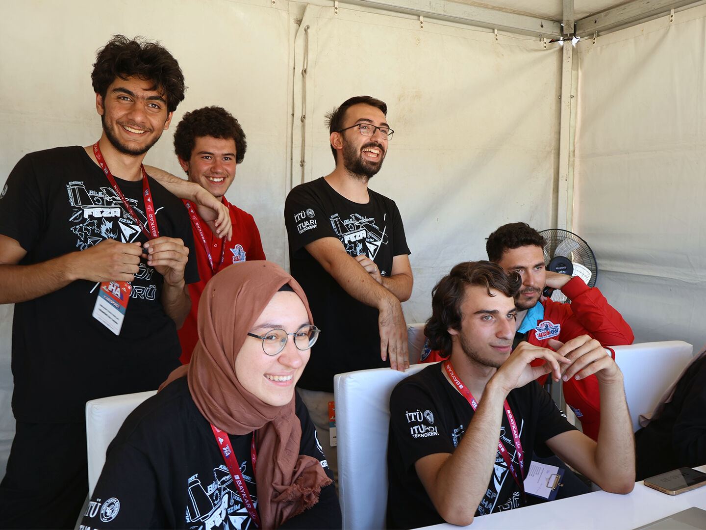 Kazadan zafer doğdu, 4 saatte İHA’yı ayağa kaldırdılar! İTÜ'lü gençler savaş dronunda seri üretime hazırlanıyor Kazadan zafer doğdu, 4 saatte İHA’yı ayağa kaldırdılar! İTÜ'lü gençler savaş dronunda seri üretime hazırlanıyor - 3. Resim