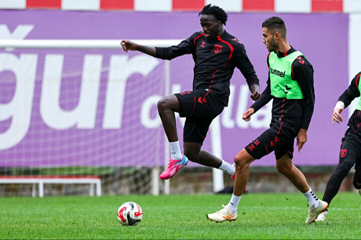 Samsunspor - Fatih Karagümrük maçı hangi kanalda, nerede izlenir? Canlı yayın bilgileri belli oldu Samsunspor - Fatih Karagümrük maçı hangi kanalda, nerede izlenir? Canlı yayın bilgileri belli oldu - 1. Resim