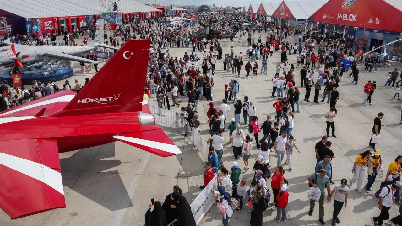 TEKNOFEST&#039;te son gün heyecanı! SOLOTÜRK, Türk Yıldızları ve F-16lar nefes kesecek