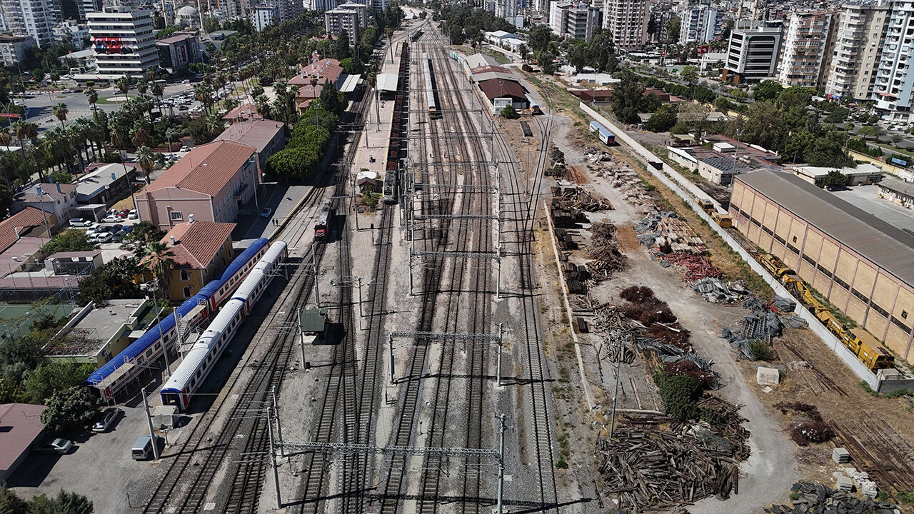 Adana’nın dünyaca ünlü ‘007 James Bond’ köprüsü yıkılıyor! Kasım Gülek'in yıkımıyla kaos kapıda Adana’nın dünyaca ünlü ‘007 James Bond’ köprüsü yıkılıyor! - 4. Resim