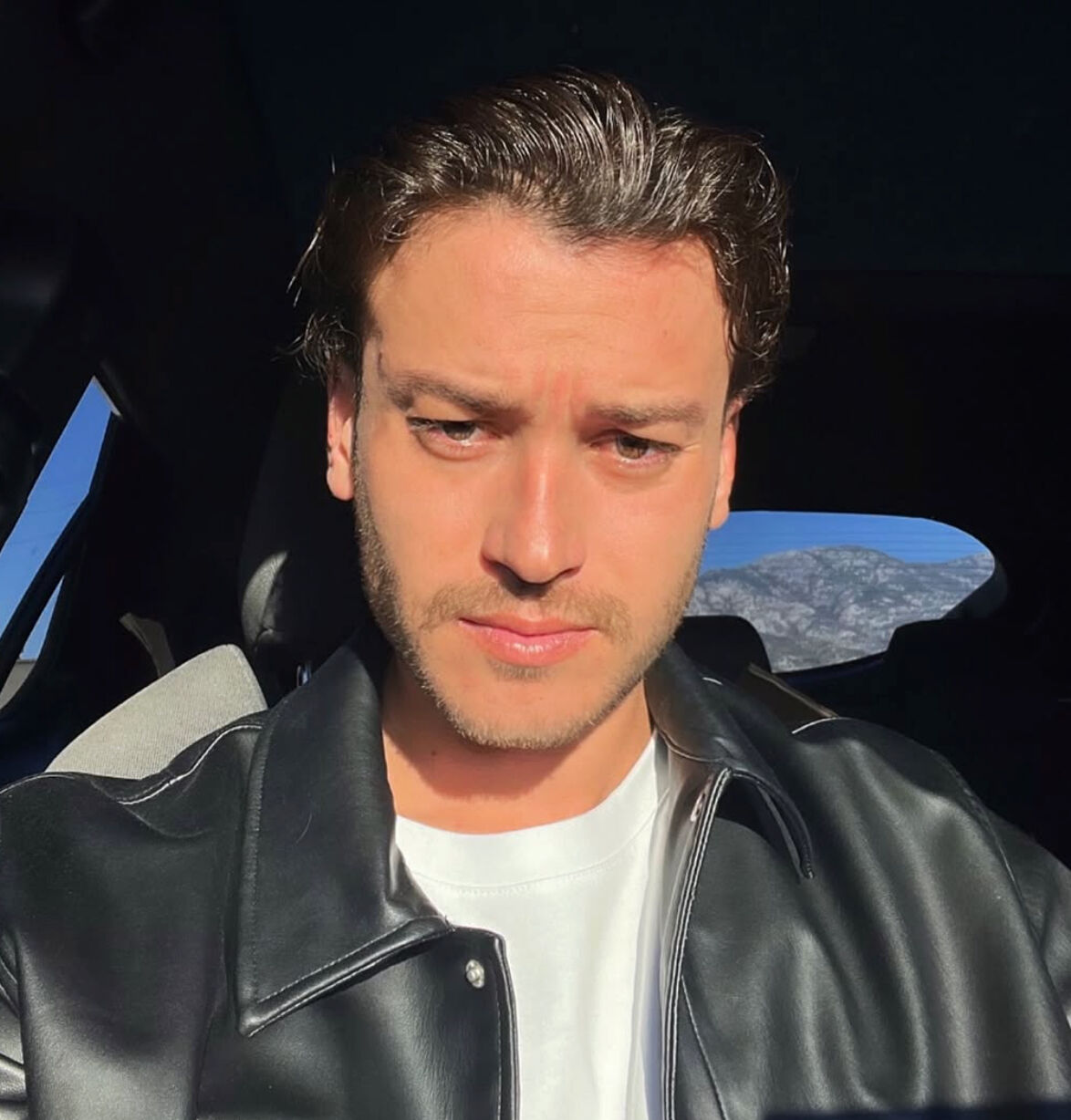 Başak Karahan'ın eşi kimdir? Halil Ünlü'nün hayatı ve kariyeri merak konusu oldu Başak Karahan'ın eşi kimdir? Halil Ünlü'nün hayatı merak konusu oldu - 3. Resim