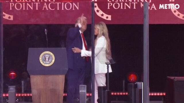 Charlie Kirk'ün anma töreninde dikkat çeken açıklama! Eşi, ''Affettim'' dedi, Trump öfke kustu Charlie Kirk'ün anma töreninde dikkat çeken açıklama! Eşi, ''Affettim'' dedi, Trump öfke kustu - 2. Resim