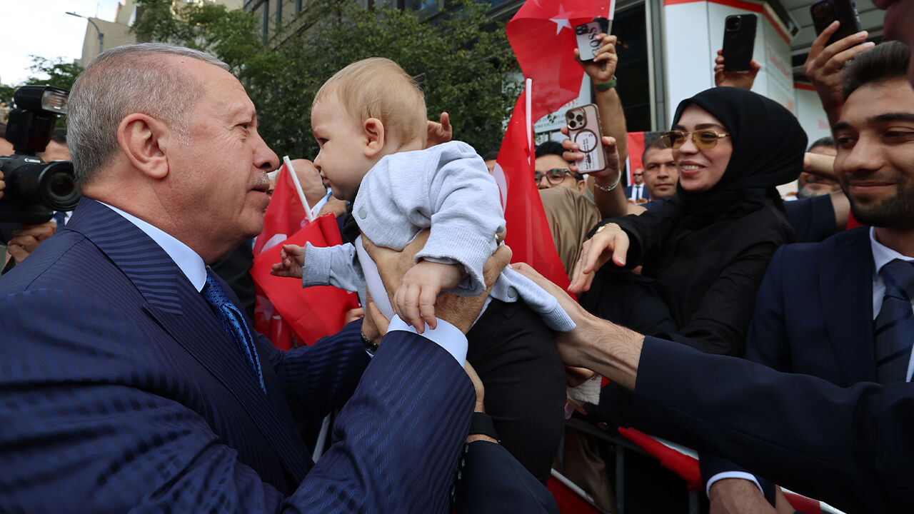 Cumhurbaşkanı Erdoğan'dan ABD'de ilk mesaj: Trump'la görüşmemiz gerekiyor, çok çok önemli Cumhurbaşkanı Erdoğan'dan ABD'de ilk mesaj: Trump'la görüşmemiz gerekiyor, çok çok önemli - 3. Resim