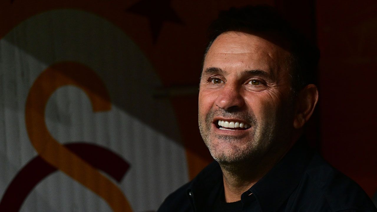 Galatasaray&#039;da Okan Buruk&#039;tan Liverpool ve Beşiktaş sözleri