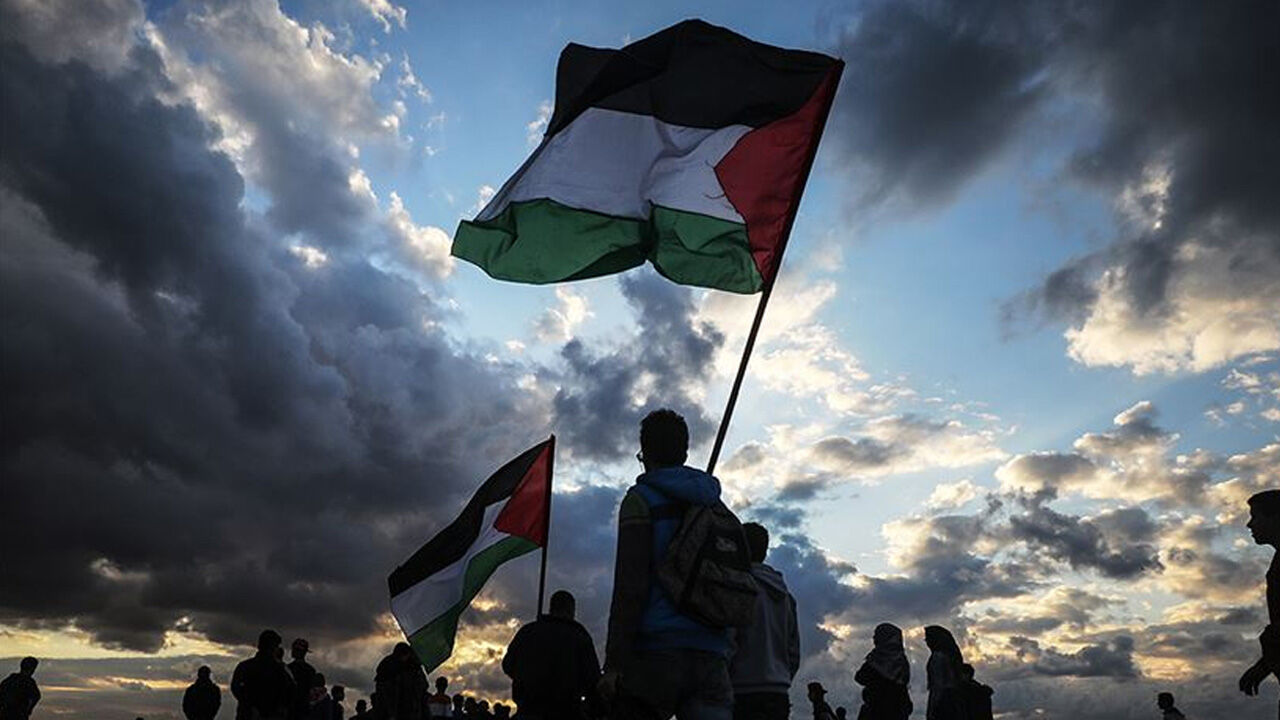 İsrail'i şoke eden tarihi adım! Filistin'e 4 tanıma, 6 ülke de sırada İsrail'i şoke eden tarihi adım! Filistin'e 4 tanıma, 6 ülke de sırada - 1. Resim