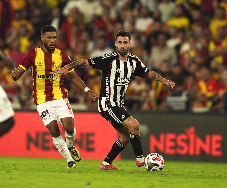 Solskjaer'in geri çevirdiği transfer ortaya çıktı: Beşiktaş'ı yıkan isim oldu - 1. Resim