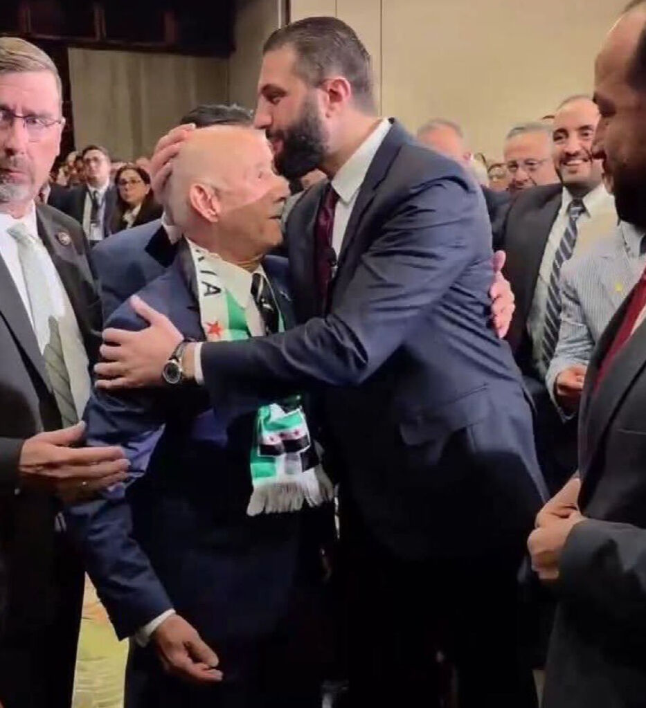 Tüm gözler Şara'nın alnından öptüğü isme çevrilmişti! İşte Safouh Al-Barazi ve dikkat çeken hikayesi - 1. Resim