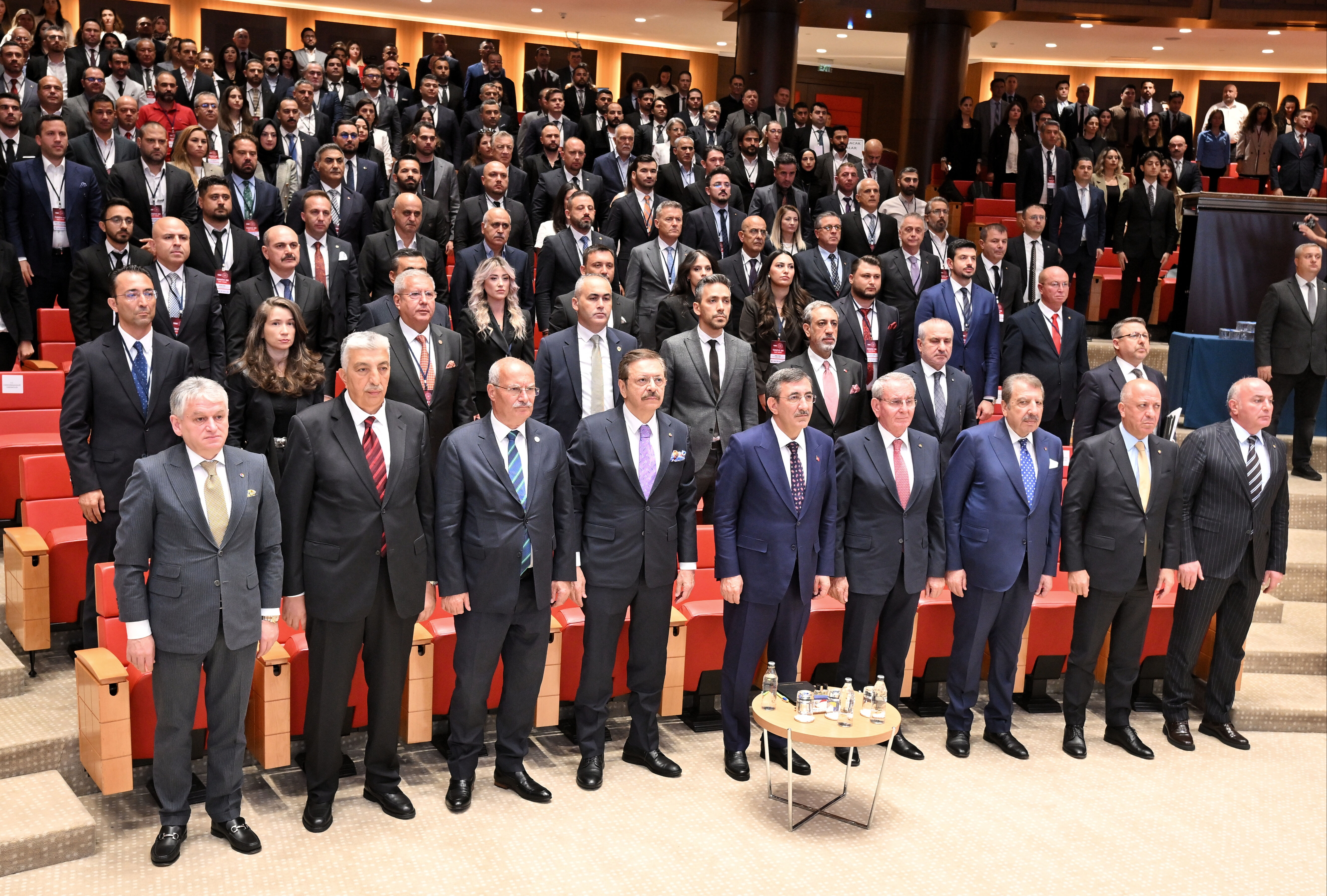 Türkiye’nin en hızlı büyüyen 100 şirketi açıklandı: Ankara, İstanbul'u geçti! Türkiye’nin en hızlı büyüyen 100 şirketi açıklandı: Ankara, İstanbul'u geçti! - 2. Resim