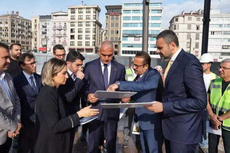 Bakan Ersoy, Sirkeci Garı’yla ilgili iddialara son noktayı koydu: AVM ya da otel olmayacak! - 4. Resim