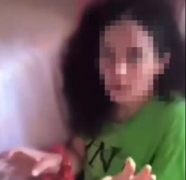 Başka erkeklerle mesajlaşan eşini darbetti! Görüntüleri aylar sonra yayınladı - 2. Resim