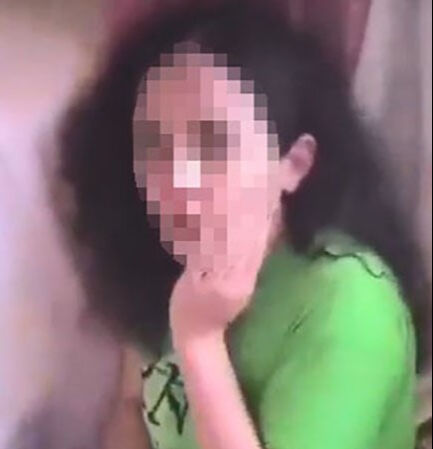 Başka erkeklerle mesajlaşan eşini darbetti! Görüntüleri aylar sonra yayınladı - 1. Resim