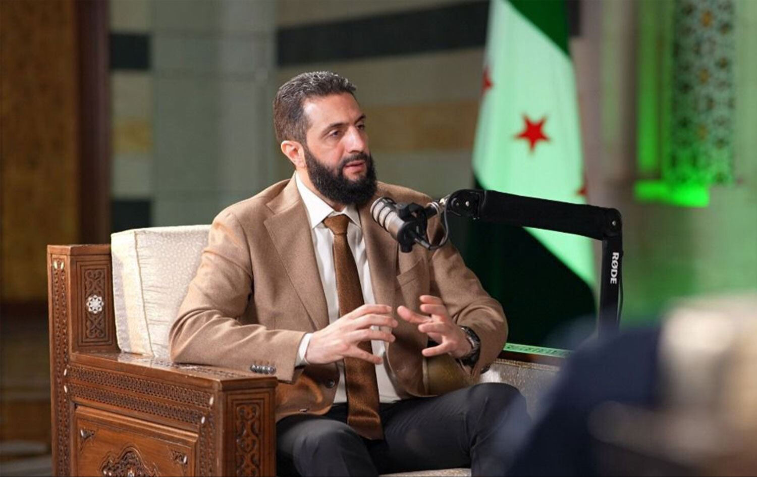 Beyaz Saray'da İsrail-Suriye zirvesi! Şara ve Netanyahu Washington'a görüşecek Beyaz Saray'da İsrail-Suriye zirvesi! Şara ve Netanyahu Washington'a görüşecek - 1. Resim