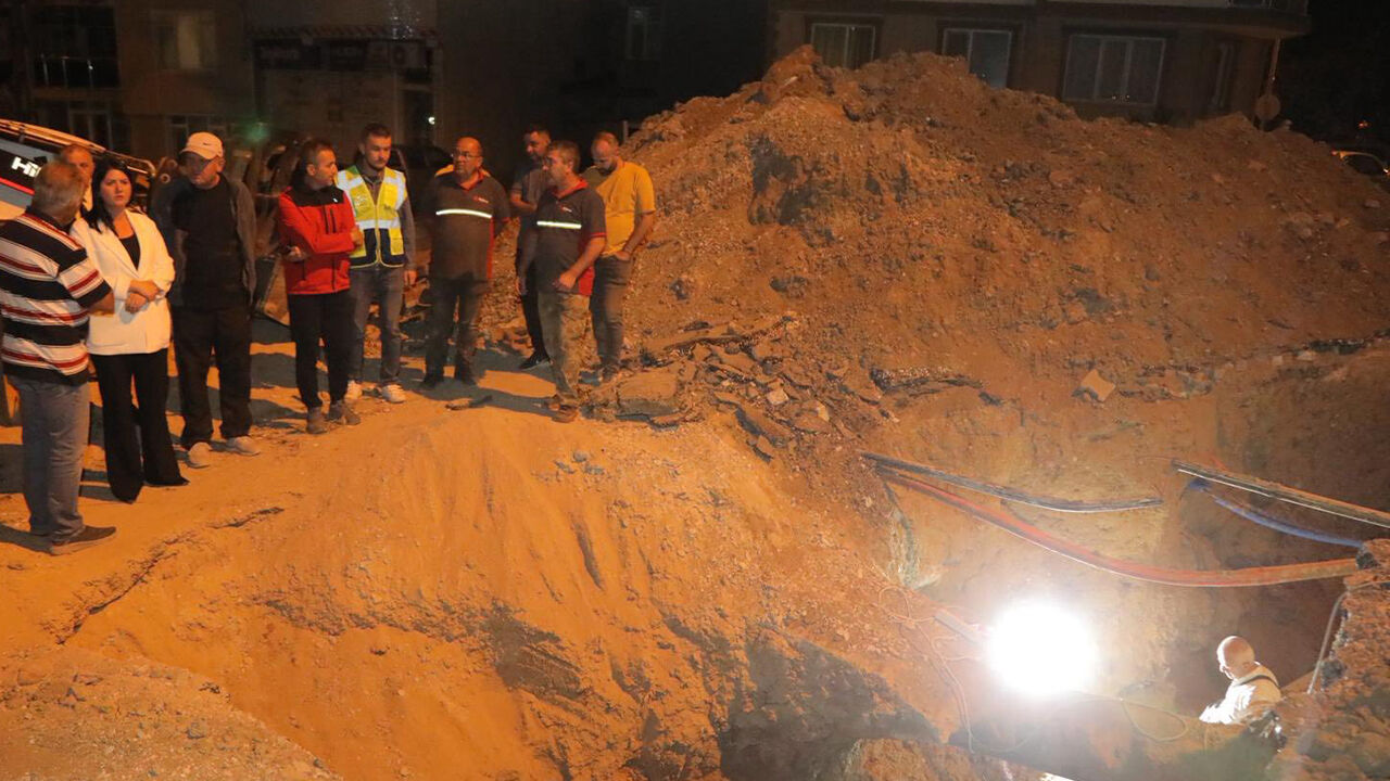 Edirne 'susuz' kaldı, siyasiler alevlendi! Herkes birbirini suçladı Edirne 'susuz' kaldı, siyasiler alevlendi! Herkes birbirini suçladı - 2. Resim