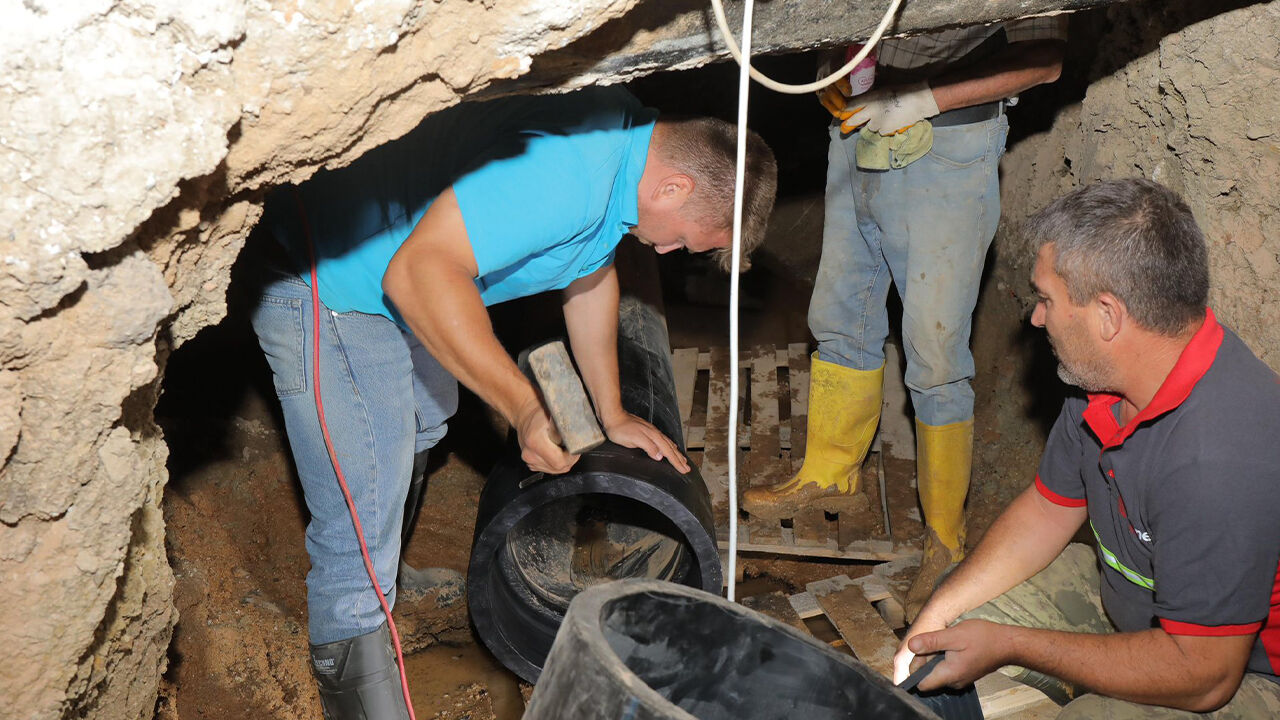 Edirne 'susuz' kaldı, siyasiler alevlendi! Herkes birbirini suçladı Edirne 'susuz' kaldı, siyasiler alevlendi! Herkes birbirini suçladı - 1. Resim