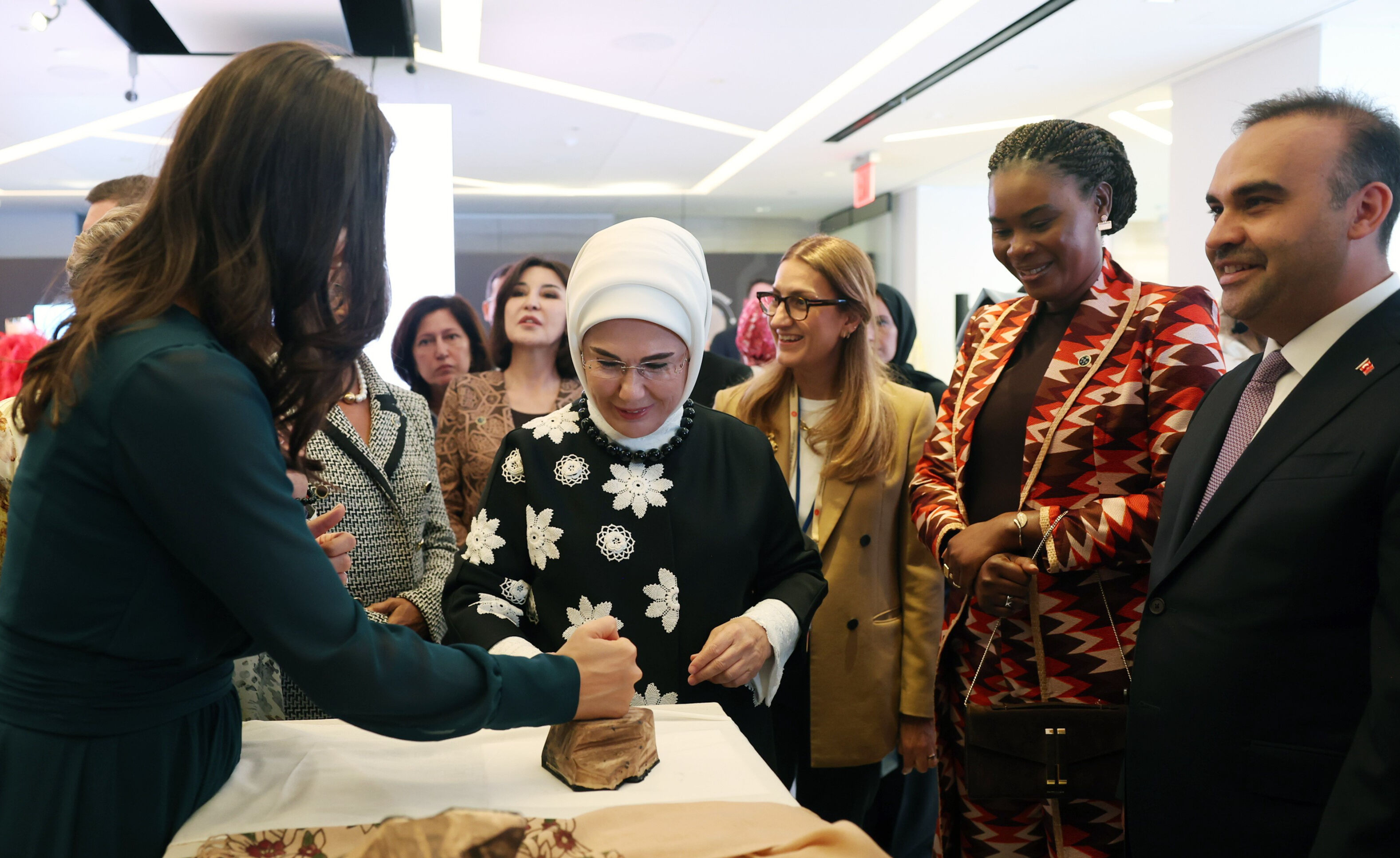 Emine Erdoğan, dünya liderlerinin eşlerine Anadolu'yu tanıttı - 3. Resim