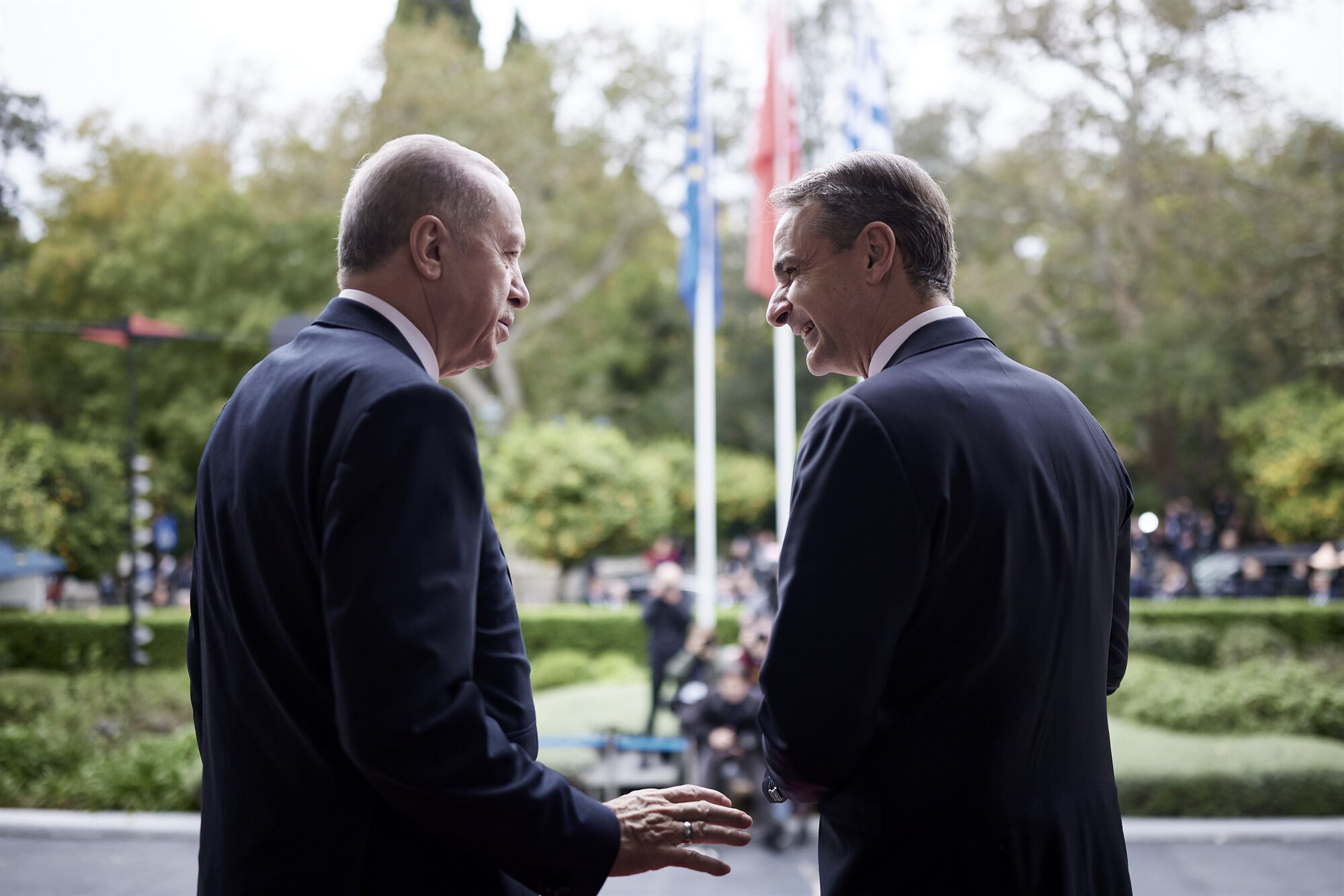 Erdoğan–Trump zirvesi öncesi Kongre'den skandal talep! Yunanistan için nöbet tuttular Erdoğan–Trump zirvesi öncesi Kongre'den skandal talep! Yunanistan için nöbet tuttular - 2. Resim