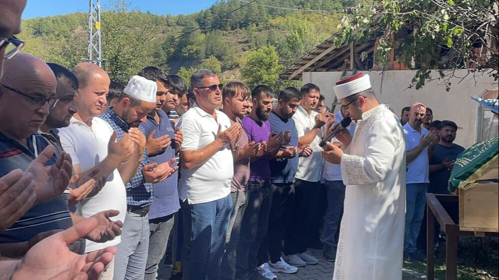 Gemi makinistinin ölümüne dair şok detaylar! Kız kardeşlerini arayarak helallik istedi Gemi makinistinin ölümüne dair şok eden detaylar! Kız kardeşlerini arayarak helallik istedi - 3. Resim