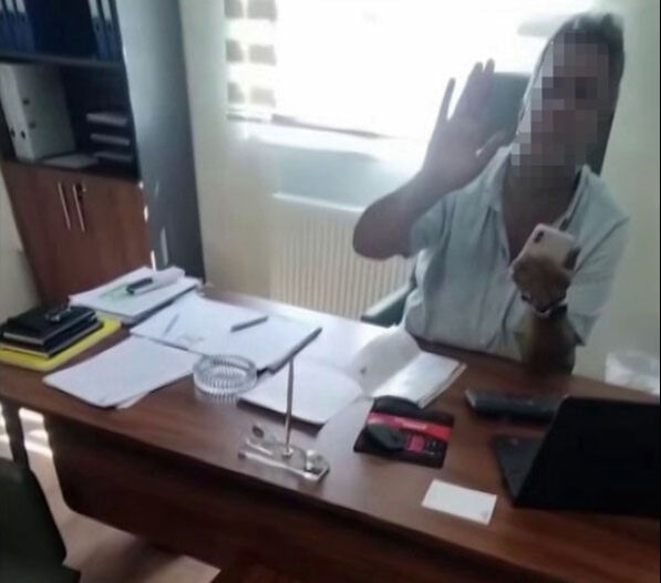 Kocaeli'de işten çıkarılan kadın, şefini kaynar suyla saldırdı! - 1. Resim