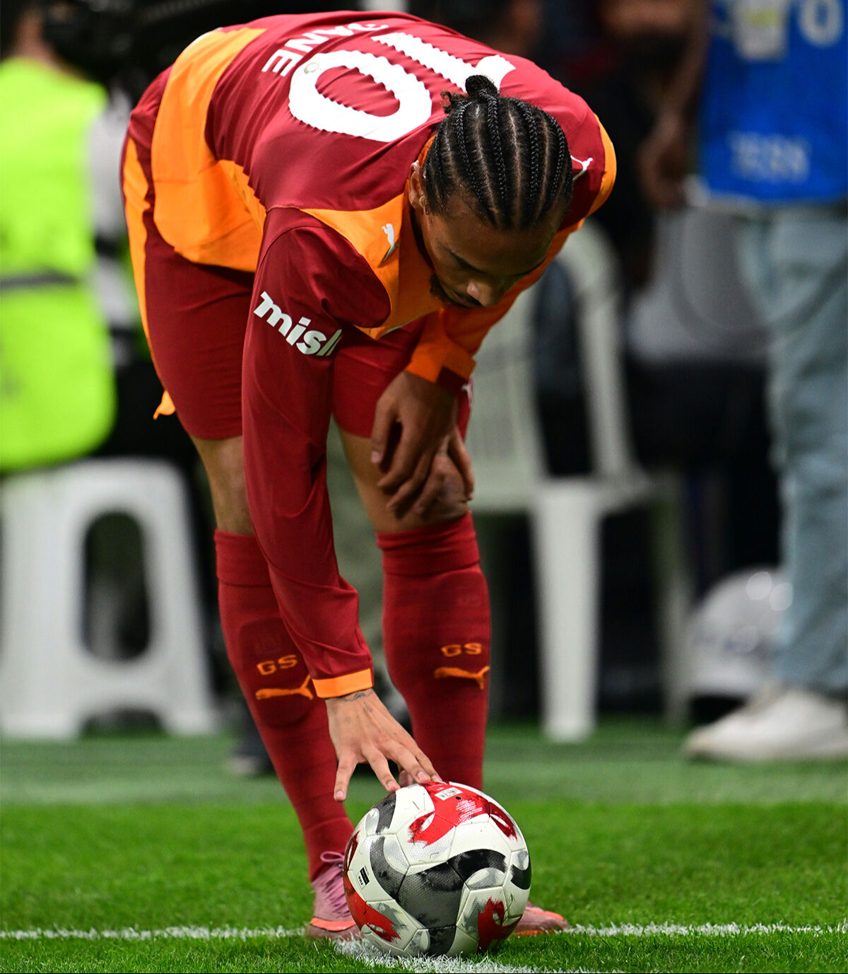 Leroy Sane isyanı: Kulübede oturacak! Böyle bir anlaşma yok Leroy Sane isyanı: Kulübede oturacak! Böyle bir anlaşma yok - 2. Resim