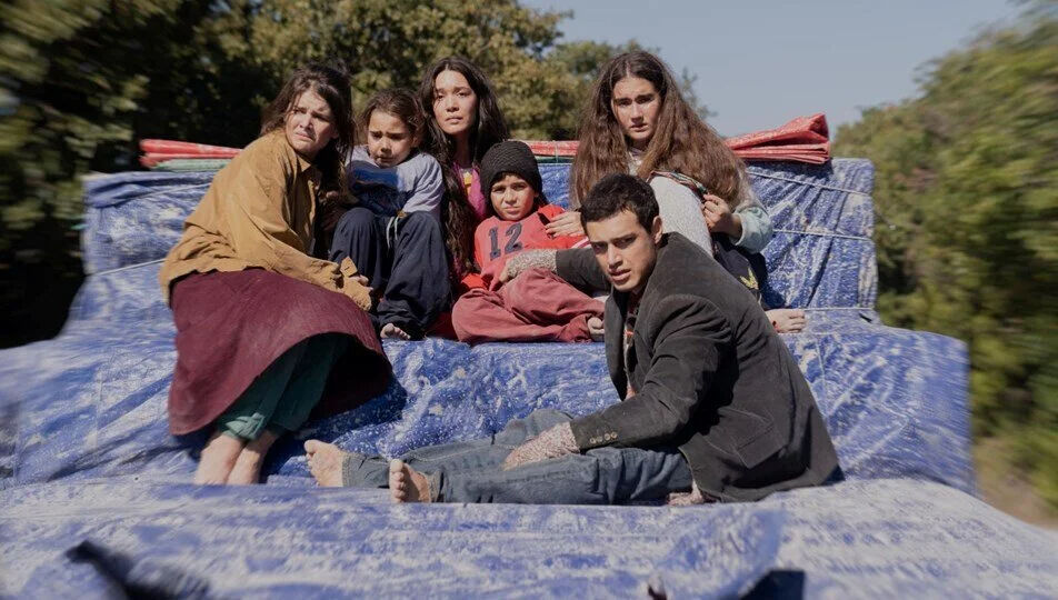 Bugün televizyonda hangi diziler var? 24 Eylül tv yayın akışı araştırılıyor - 4. Resim