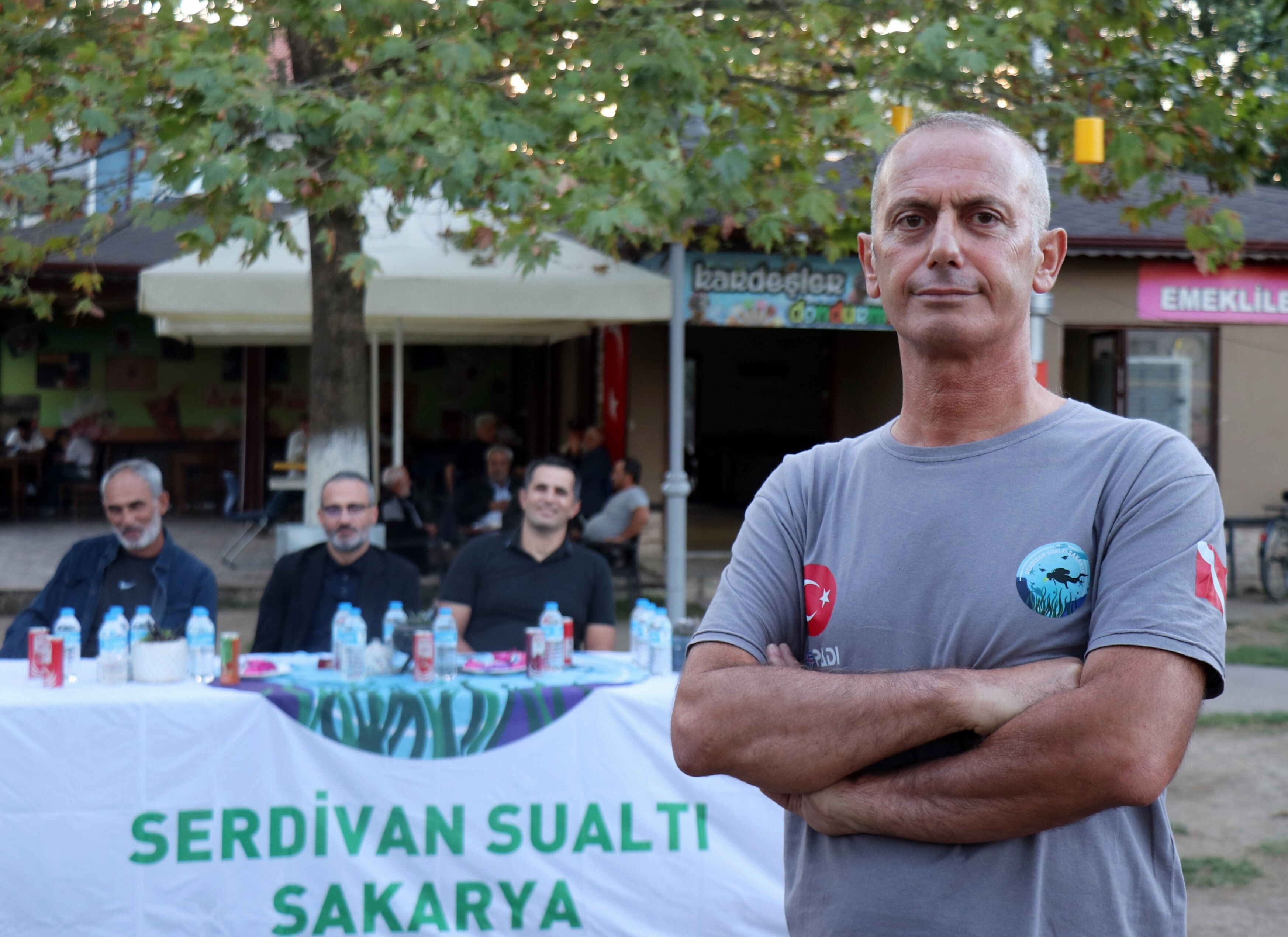 Denizin altında namaz tartışmalara yol açtı... Kimi savruldu, kimi kulaç attı - 3. Resim