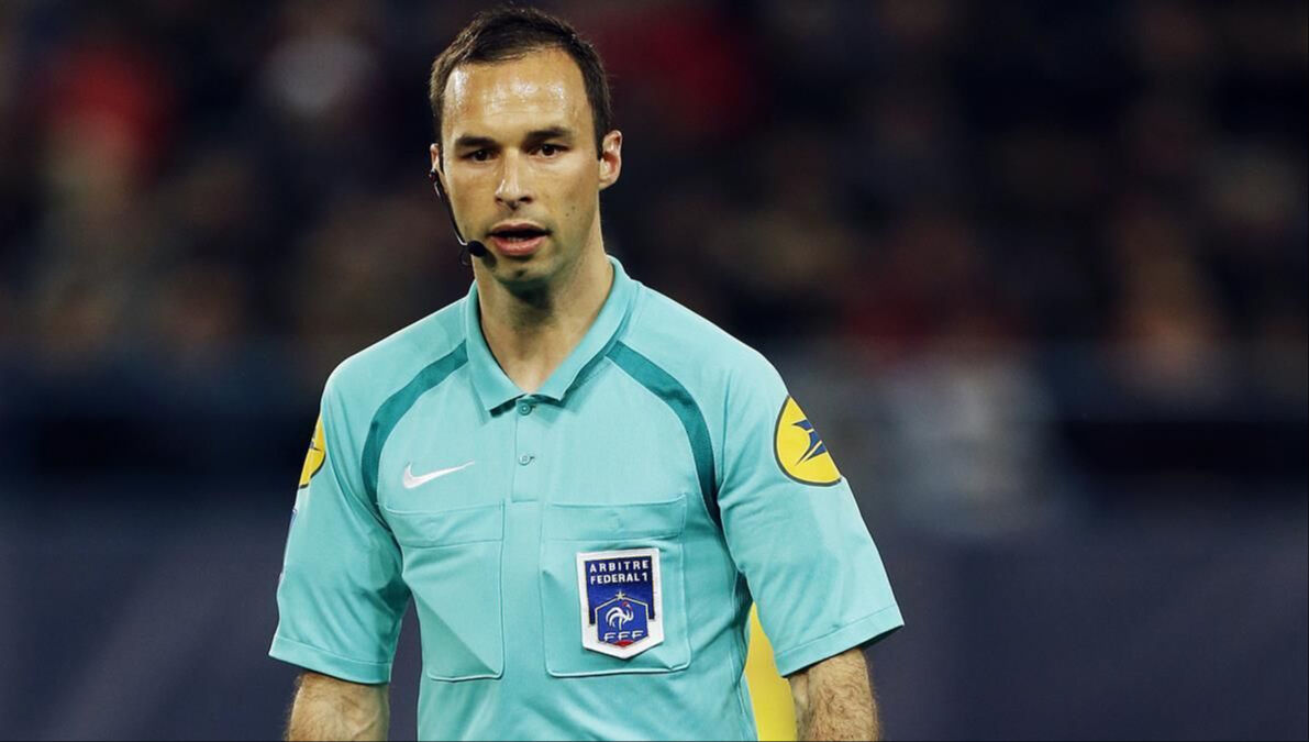 Dinamo Zagreb - Fenerbahçe maçı hakemi Jerome Brisard kimdir, nereli, hangi maçları yönetti? UEFA Avrupa Ligi'nde heyecan dorukta! Dinamo Zagreb - Fenerbahçe maçı hakemi Jerome Brisard kimdir, nereli, hangi maçları yönetti? UEFA Avrupa Ligi'nde heyecan dorukta! - 3. Resim