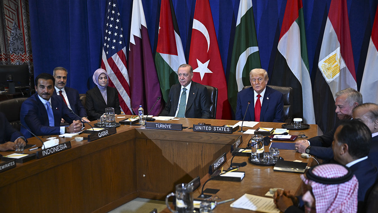 Donald Trump, liderlere Batı Şeria konusunda söz verdi! BM'deki Gazze toplantısının içeriği netleşti Donald Trump, Arap liderlere Batı Şeria konusunda söz verdi! BM'deki Gazze toplantısının içeriği netleşti - 3. Resim