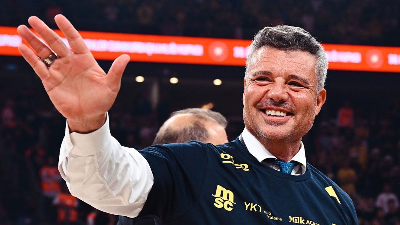 Fenerbahçe&#039;de Sadettin Saran 3 günde kupa kazandı: İnşallah daha çok zafer gelecek