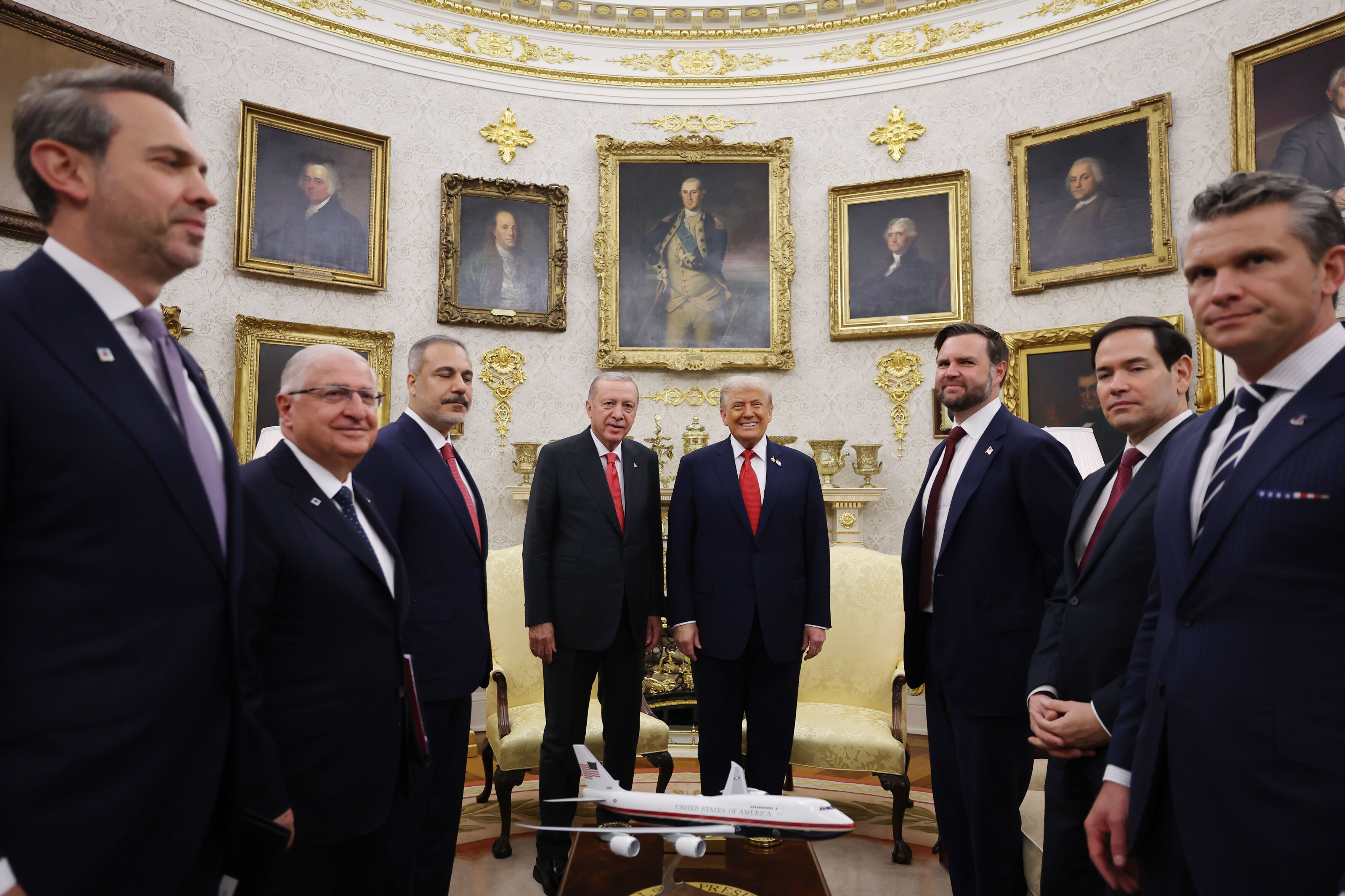 Beyaz Saray'da Erdoğan-Trump zirvesi: Görüşme 2 saat 15 dakika sürdü - 2. Resim