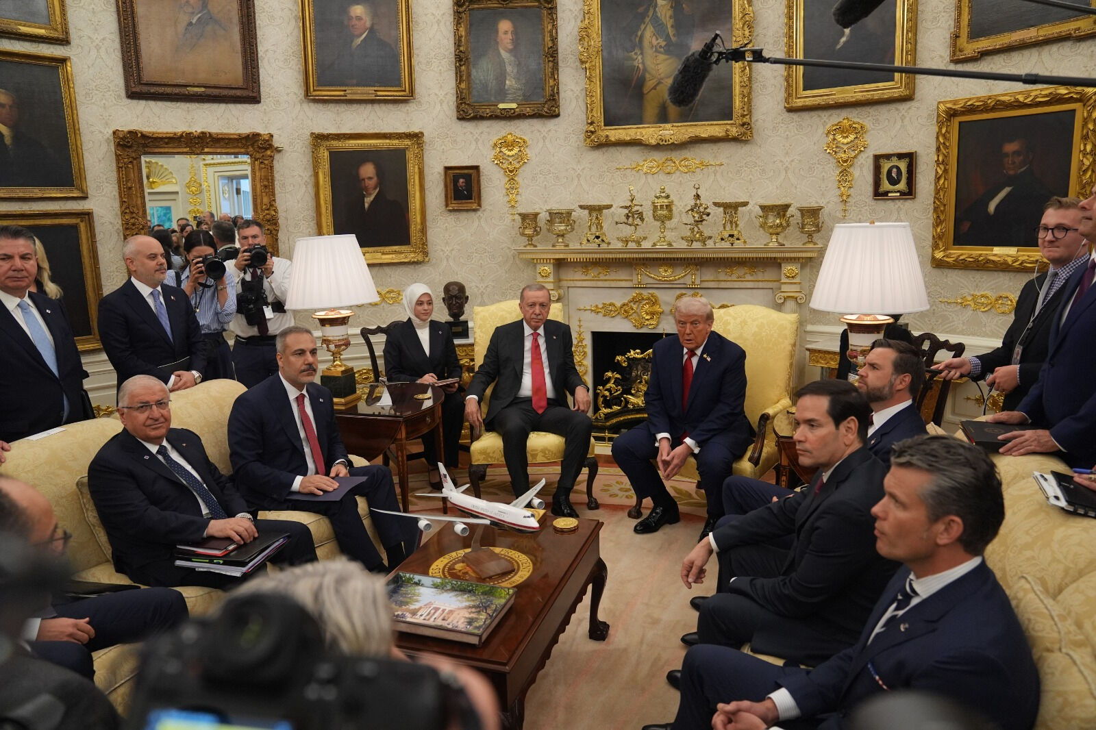 Beyaz Saray'da tarihi zirve: Erdoğan-Trump görüşmesi başladı - 2. Resim