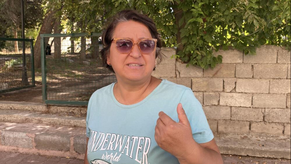 Burdur'da sokak köpeklerinin saldırdığı kadın yaralandı - 1. Resim