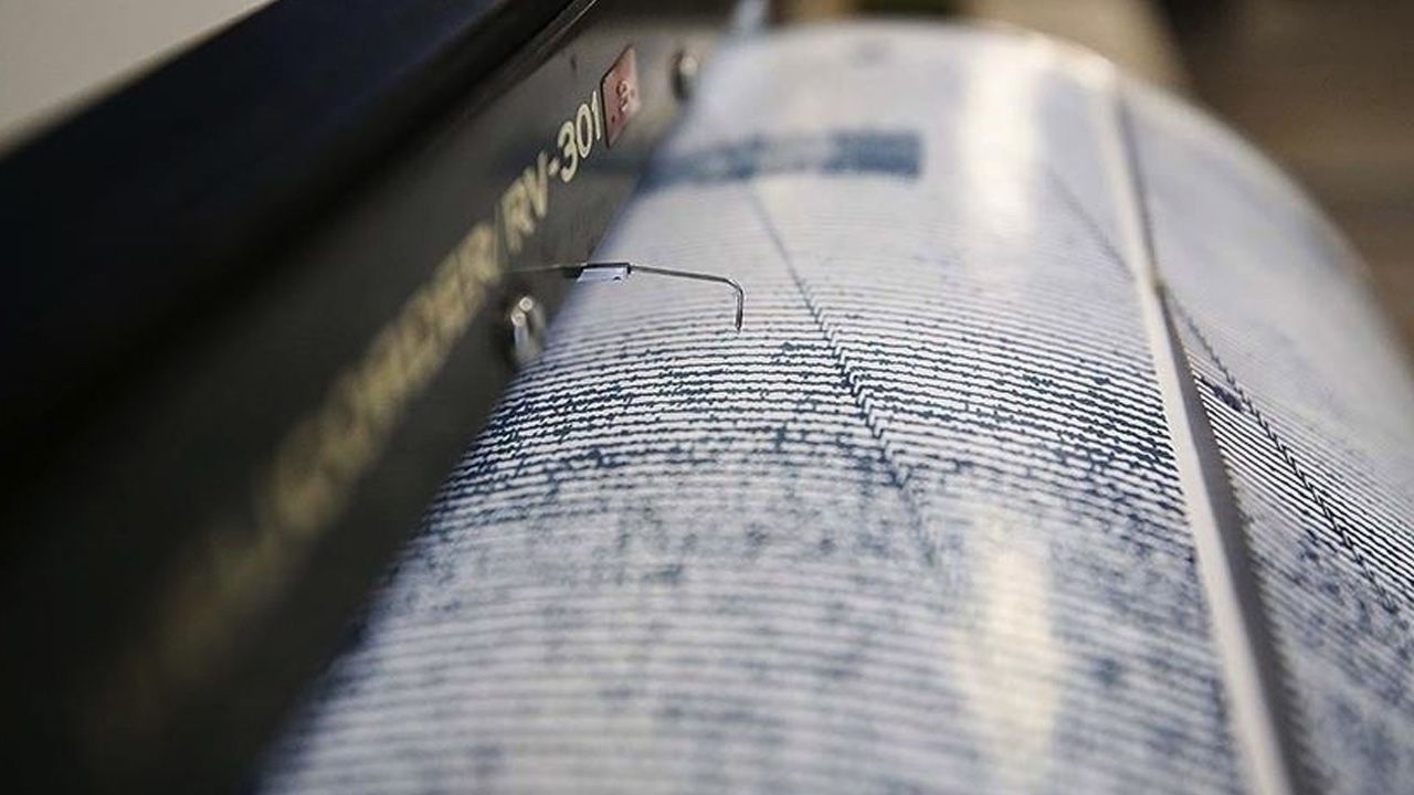 Erzurum&#039;da 4,4 büyüklüğünde deprem! AFAD detayları paylaştı