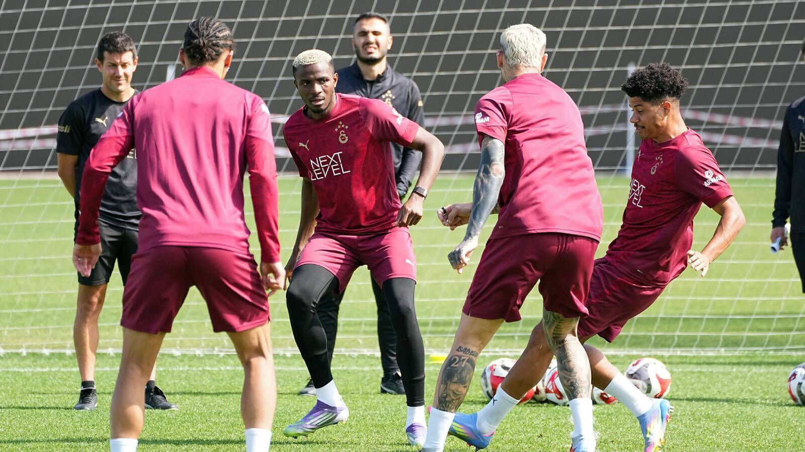 Kamp kadrosu açıklandı! Alanyaspor maçında Osimhen oynayacak mı, kimler eksik kimler cezalı? - 1. Resim