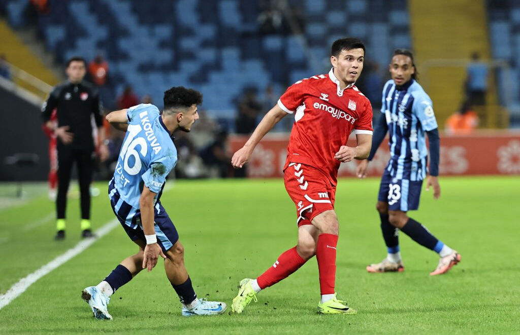 Sivasspor - Adana Demirspor maçı hangi kanalda, saat kaçta? Karşılaşmayı Ayberk Demirbaş yönetecek! - 2. Resim