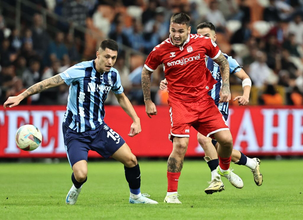 Sivasspor - Adana Demirspor maçı hangi kanalda, saat kaçta? Karşılaşmayı Ayberk Demirbaş yönetecek! - 1. Resim