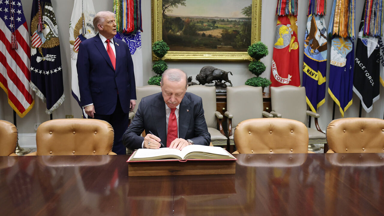 Tarihi zirveden kareler: Trump, Erdoğan'ın sandalyesini tuttu - 5. Resim