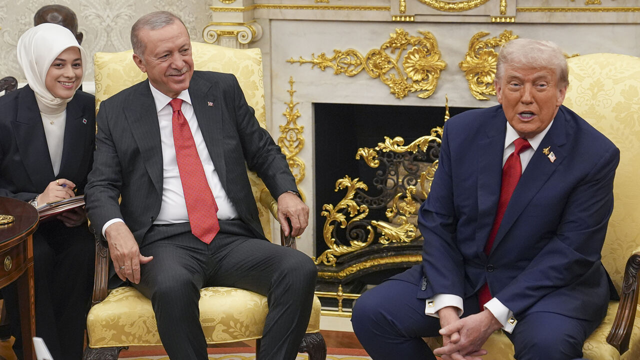 Tarihi zirveden kareler: Trump, Erdoğan'ın sandalyesini tuttu - 4. Resim