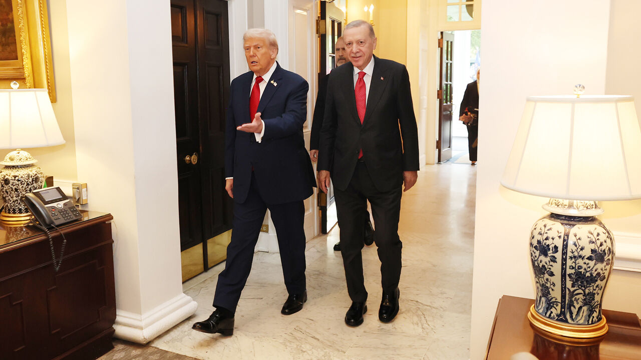 Tarihi zirveden kareler: Trump, Erdoğan'ın sandalyesini tuttu - 8. Resim