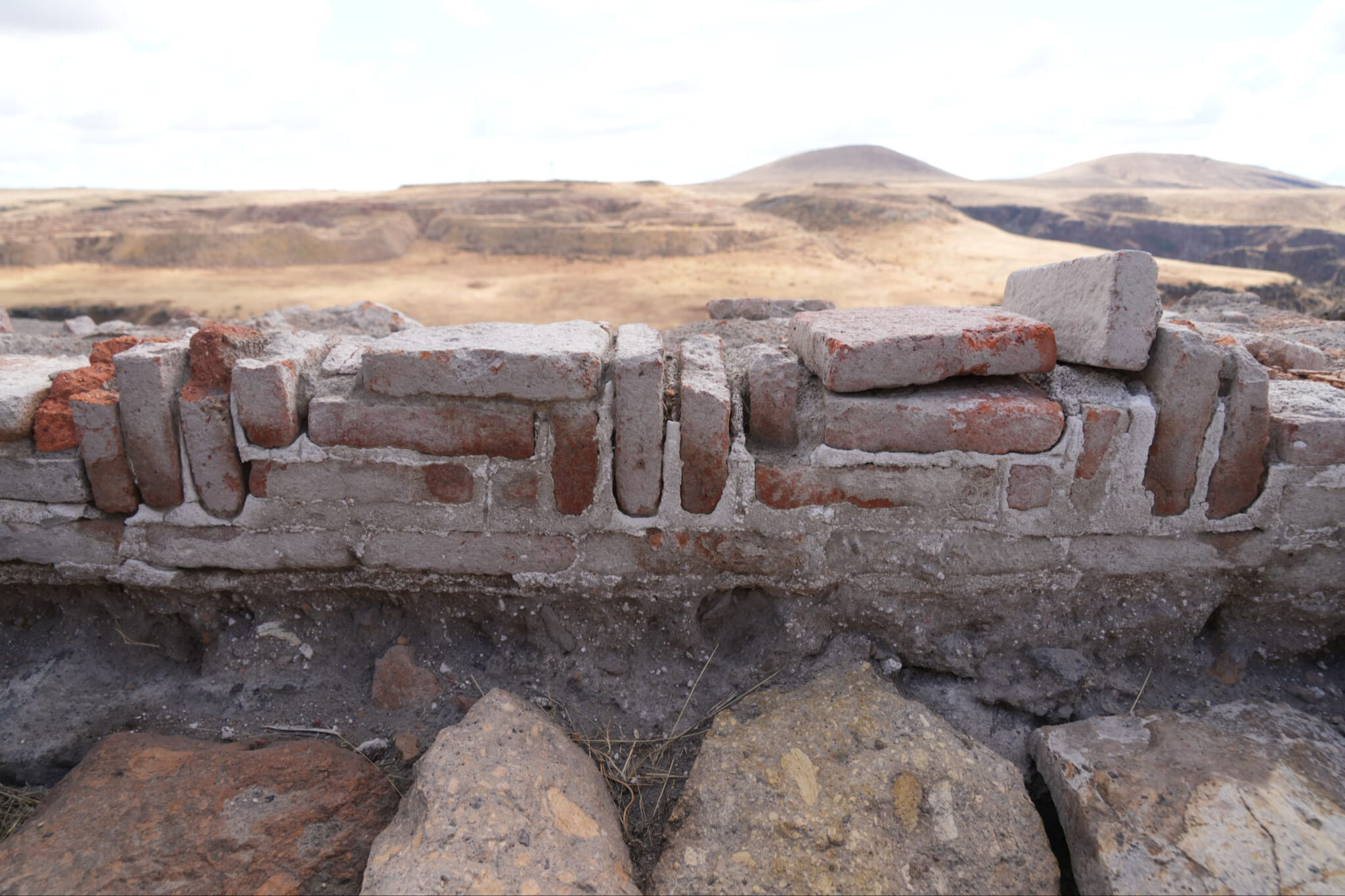 Ani Ören Yeri'nde heyecanlandıran keşif: Selçuklu kümbeti bulundu - 2. Resim