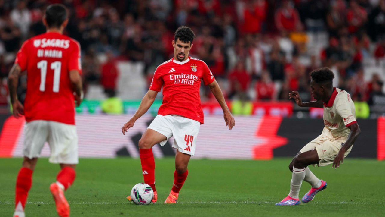 Benfica - Gil Vicente maçı hangi kanalda, nerede izlenir, şifresiz mi? Muhtemel 11 belli oldu Benfica - Gil Vicente maçı hangi kanalda, nerede izlenir, şifresiz mi? Muhtemel 11 belli oldu